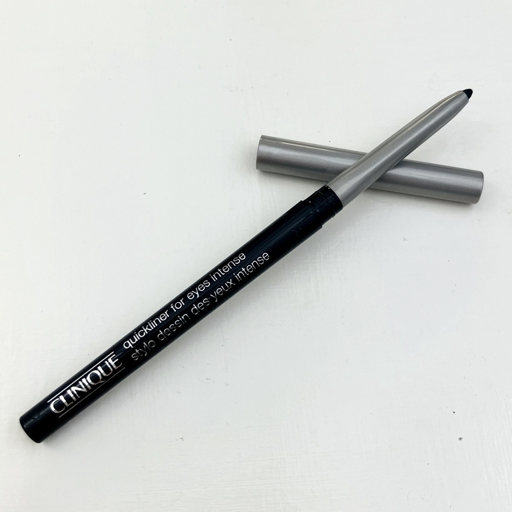 Clinique Quickliner For Eyes Intense Eyeliner - Picture 2 of 4